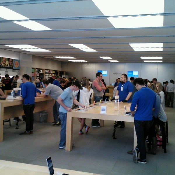 Photos at Apple Southlake Town Square Electronics Store