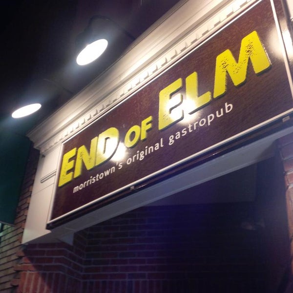 Das Foto wurde bei End of Elm von Matt S. am 8/16/2013 aufgenommen