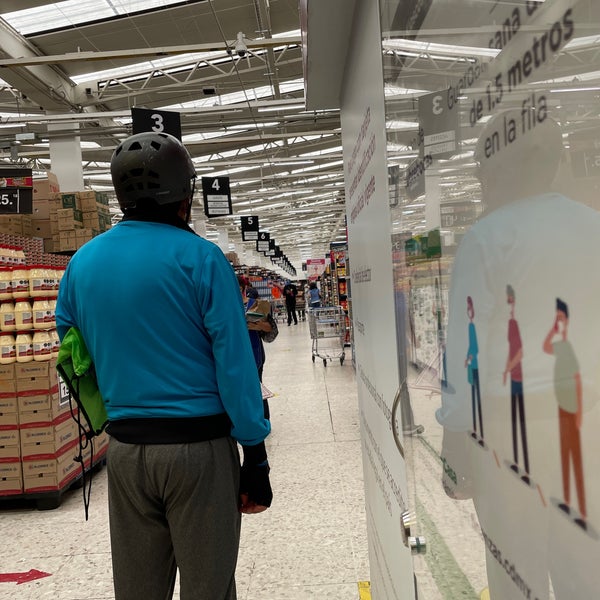 Foto diambil di Tienda UNAM oleh Ale R. pada 3/10/2022