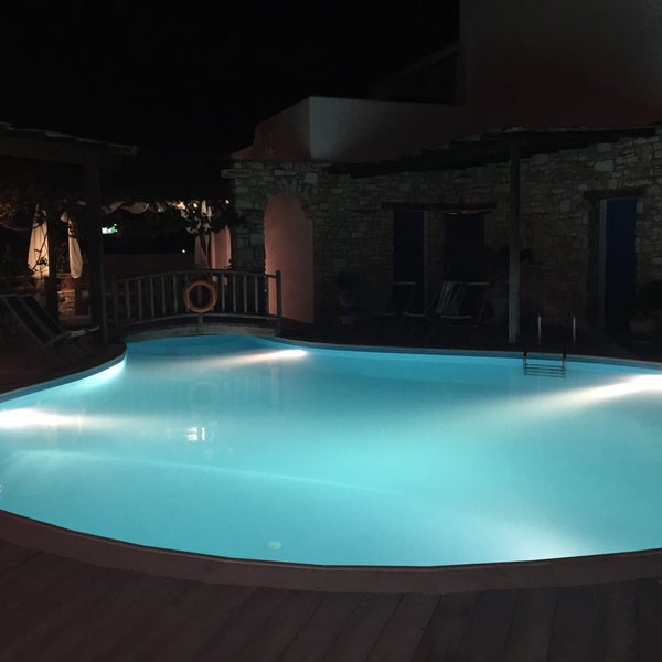 9/22/2015 tarihinde Aylin Ç.ziyaretçi tarafından Aloni Hotel Paros'de çekilen fotoğraf