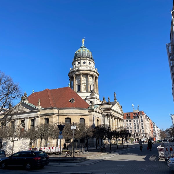 Foto diambil di Rausch Schokoladenhaus oleh Andreas H. pada 3/9/2022