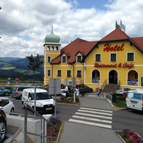 Photos at Oldtimer Autobahnrestaurant & Motorhotel Zöbern - 31 tips