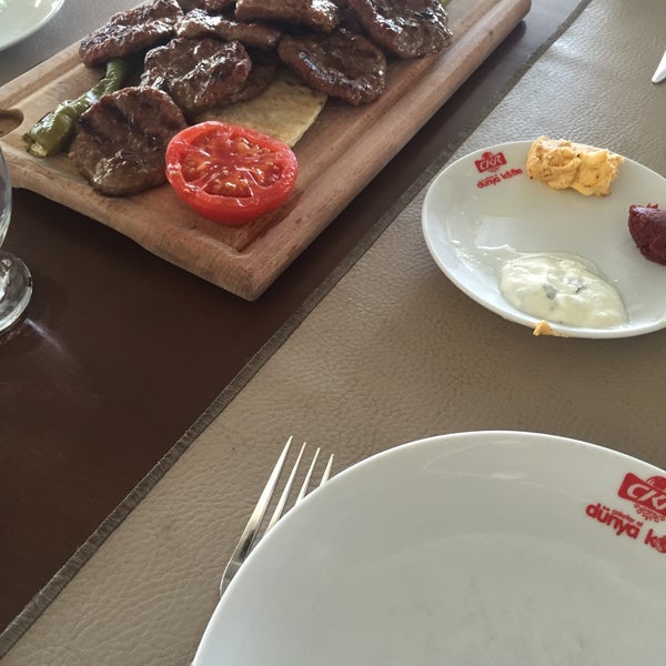 Dünya Köfte Et Mangal Köfteci