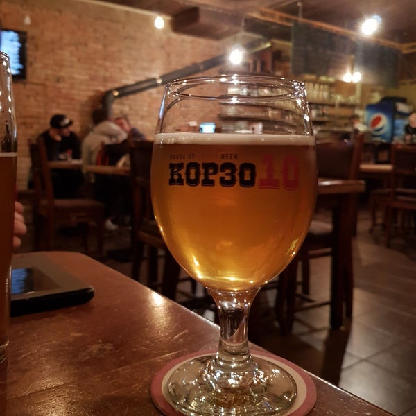 Das Foto wurde bei Корзо 10. Ramen vs Beer. von Piotr M. am 10/11/2019 aufgenommen