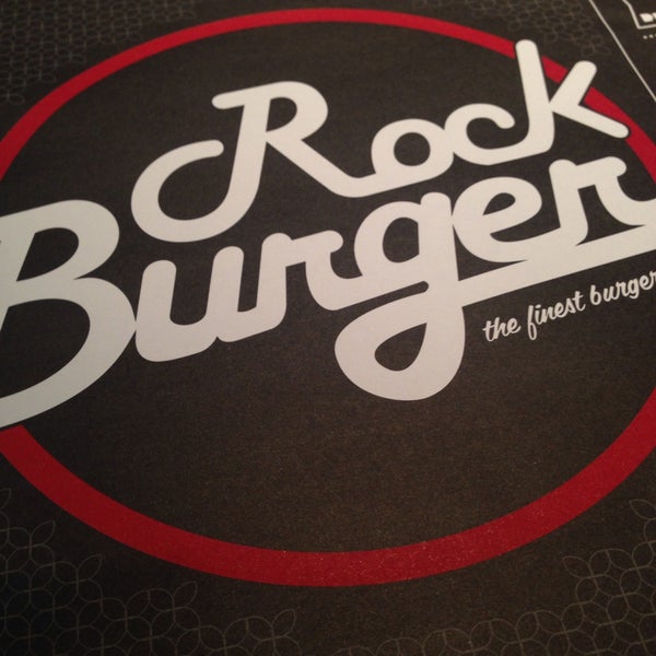 Foto tirada no(a) Rock Burger por Adriana B. em 1/10/2015
