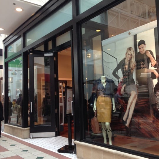 How Much Does Banana Republic Pay Sales Associates BANANA REPUBLIC