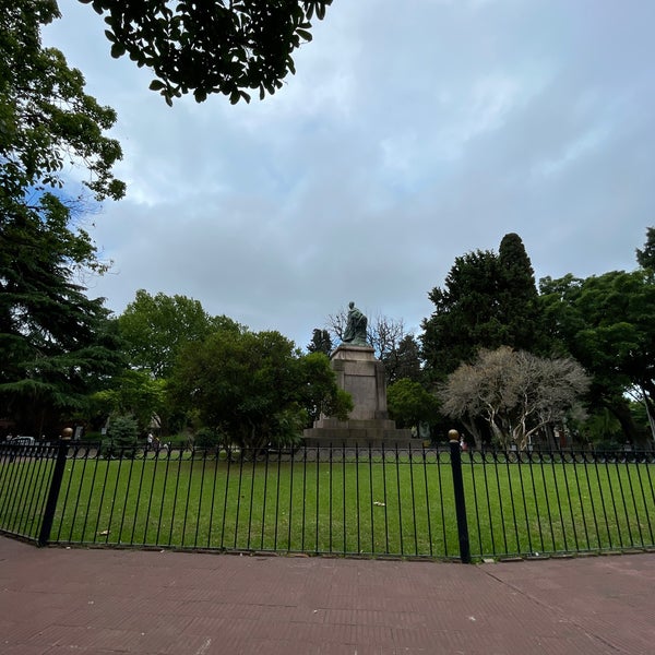 Plaza Pueyrredón Plaza en Acassuso