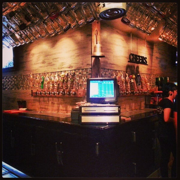 Photo taken at Sequoia Brewing Company by Heriberto P. on 2/1/2013