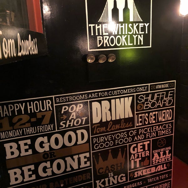รูปภาพถ่ายที่ The Whiskey Brooklyn โดย JAMESON P. เมื่อ 2/19/2018