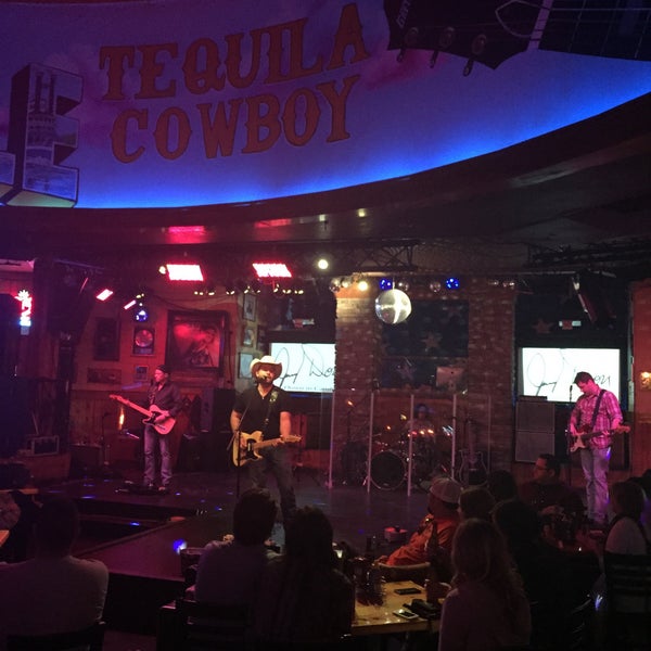 Снимок сделан в Tequila Cowboy пользователем JAMESON P. 10/17/2015