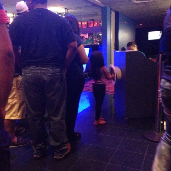 Photo taken at Studio Movie Grill Lewisville by Jaci V. on 5/24/2014