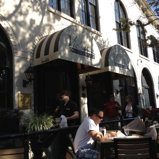 Vics Savannah Christmas 2022 Photos At Vic's On The River - Historic District-North - 114 Tips From 4448  Visitors