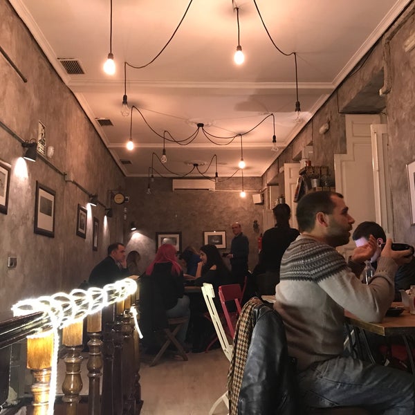 Photo taken at Mür Café by HikiSquare on 1/1/2017