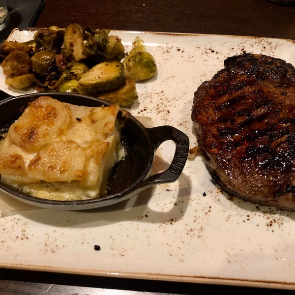 J. Gilbert’s WoodFired Steaks & Seafood Downtown Omaha 1010