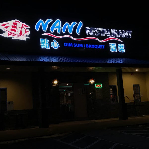 Foto tirada no(a) Nani Restaurant por Suzanne X. em 12/10/2017