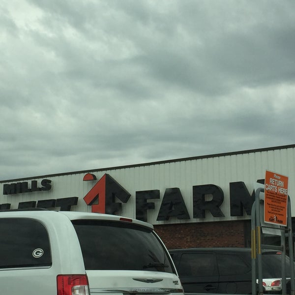 Mills Fleet Farm Department Store