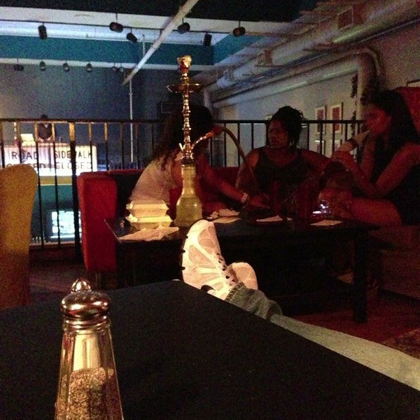 6/30/2013에 Greg A.님이 Anatolia Cafe &amp; Hookah Lounge에서 찍은 사진