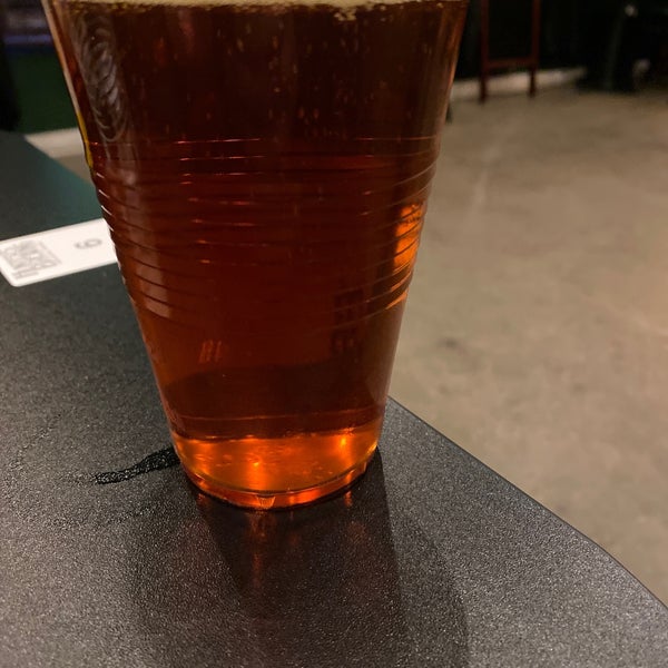 Photo taken at Hunter&#39;s Brewing by Andrew P. on 1/29/2021
