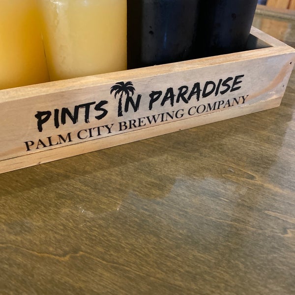 รูปภาพถ่ายที่ Palm City Brewing Company โดย Andrew P. เมื่อ 3/13/2021