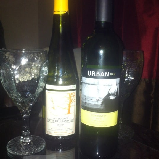 Photos at Dundee Cork & Bottle Dundee 11 tips from 655 visitors