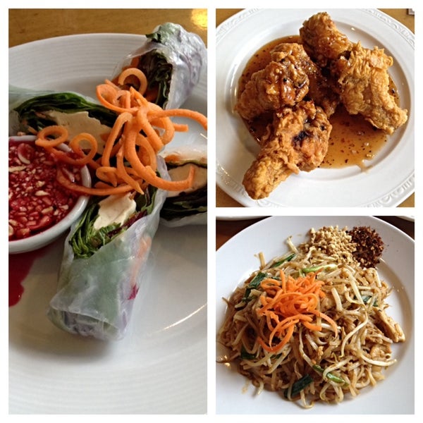5/24/2014 tarihinde Mike T.ziyaretçi tarafından Tuptim Thai Cuisine'de çekilen fotoğraf