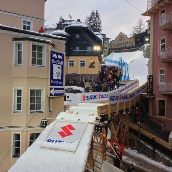 Photos at Red Playstreets Bad Gastein - Athletics & Sports