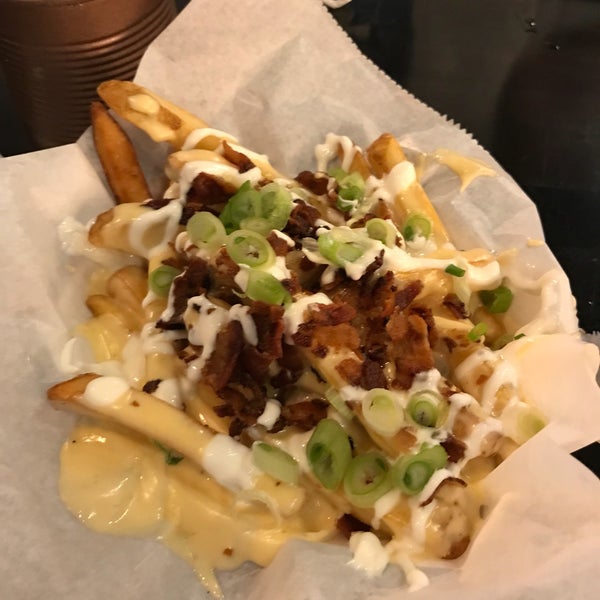 The fully loaded fries with the bacon and cheese are absolutely amazing. My favorite sandwich is the hitman melt with the Mac and cheese! It’s so good that I have to get that one each time I go.