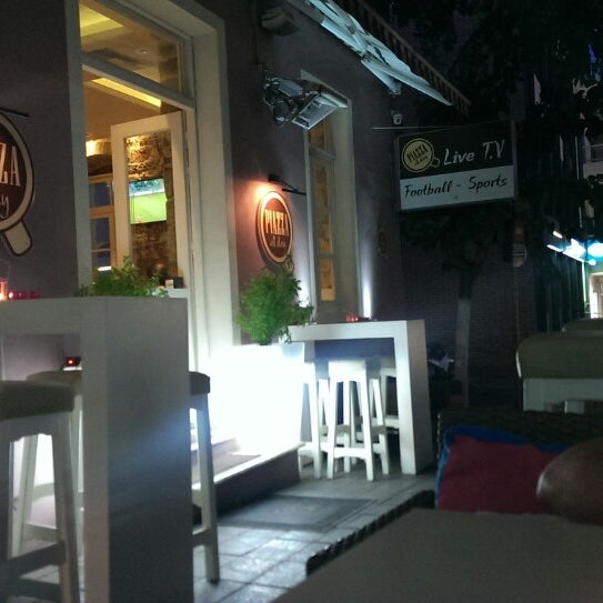 9/23/2013にАлександраがPiazza Cafe Barで撮った写真