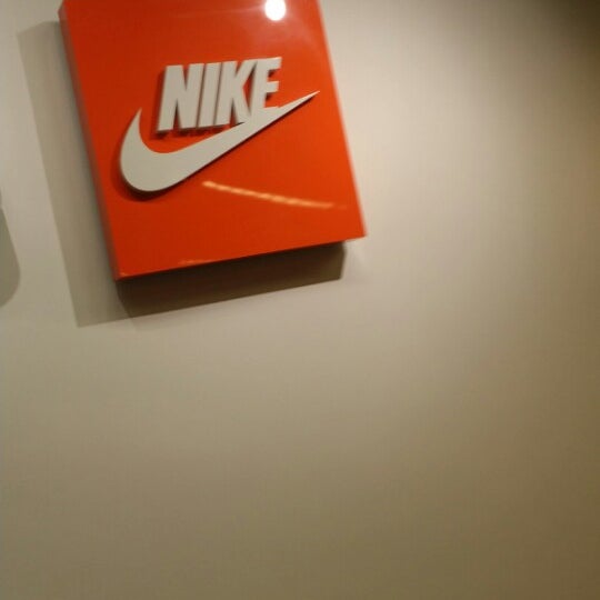 nike sugarloaf mills