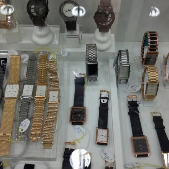 World of clearance titan ghatkopar