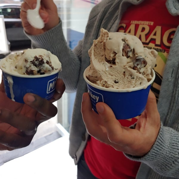 10/6/2019 tarihinde Jonathan L.ziyaretçi tarafından Mikey Likes It Ice Cream'de çekilen fotoğraf