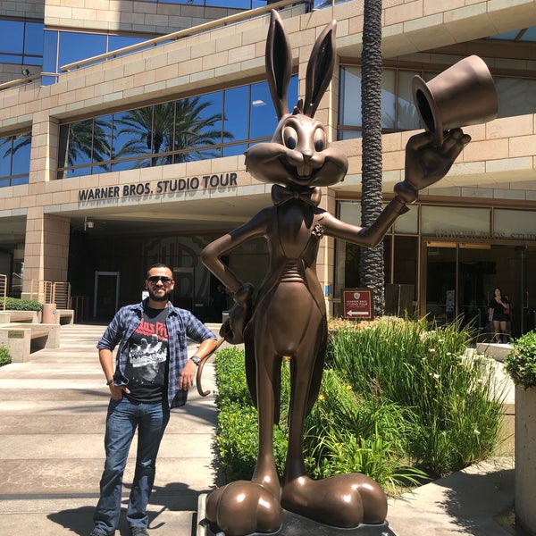 Photo taken at Warner Bros. Studio Tour Hollywood by Cecilio P. on 7/15/2019
