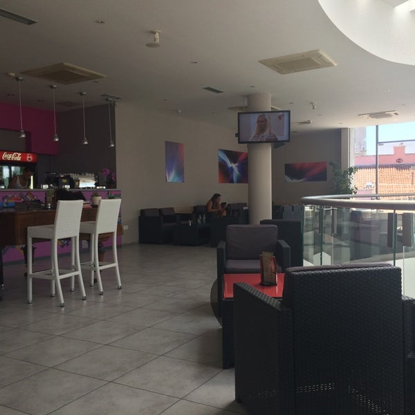 17 Best images about Color Bar Hair salon decor, Salon color bar, Salon decor