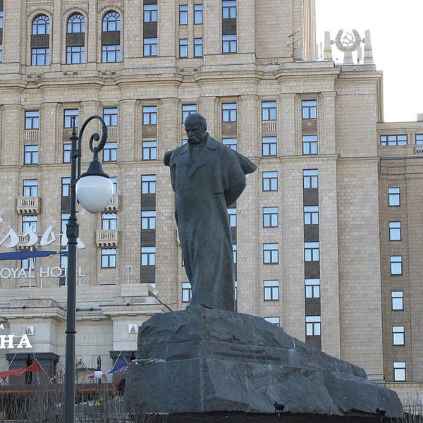 Памятник тарасу шевченко в москве