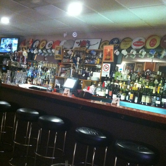 11/14/2012 tarihinde Janet S.ziyaretçi tarafından Franco&#39;s Lounge Restaurant &amp; Music Club'de çekilen fotoğraf