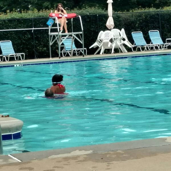 Common pool. Common pool