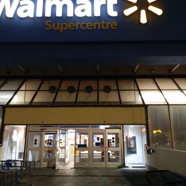 Foto scattata a Walmart Supercentre da Ragavendra . il 9/22/2019