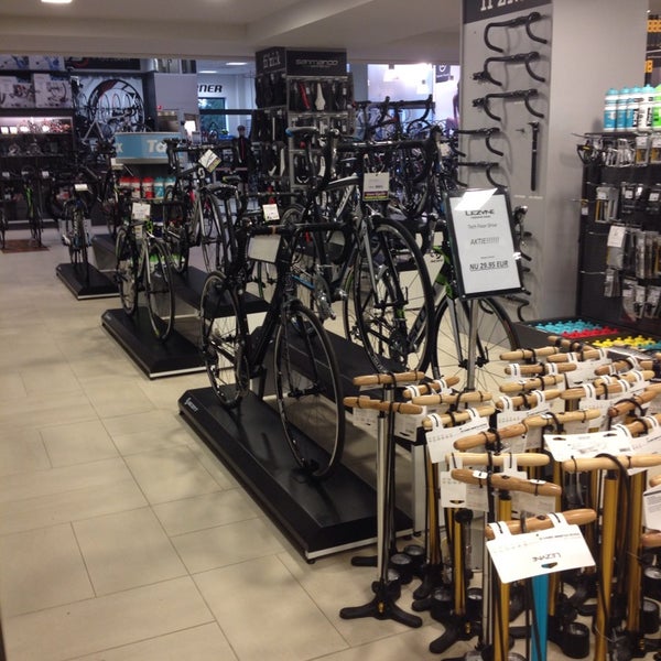 Van Eyck Sport Bicycle Store in SintPauwels