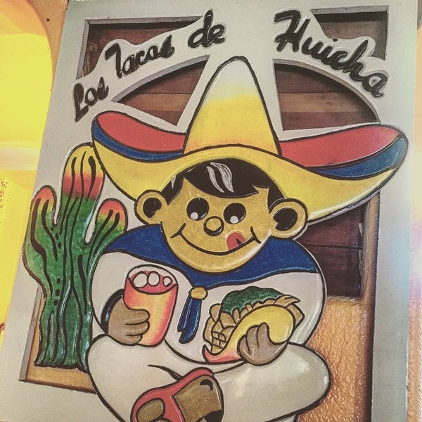 Das Foto wurde bei Los Tacos De Huicho von Timothy M. am 6/1/2015 aufgenommen