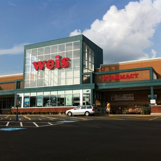 Weis Markets Grocery Store in Wyomissing