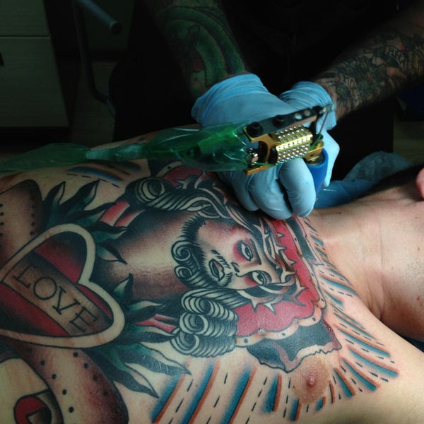 5/31/2013にXK tattoo. Т.がXK Tattooで撮った写真