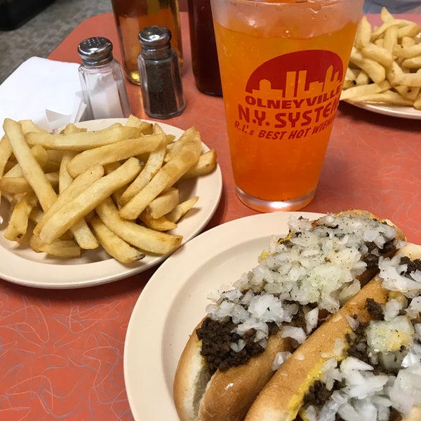 6/6/2018 tarihinde JT S.ziyaretçi tarafından Olneyville New York System Restaurant'de çekilen fotoğraf