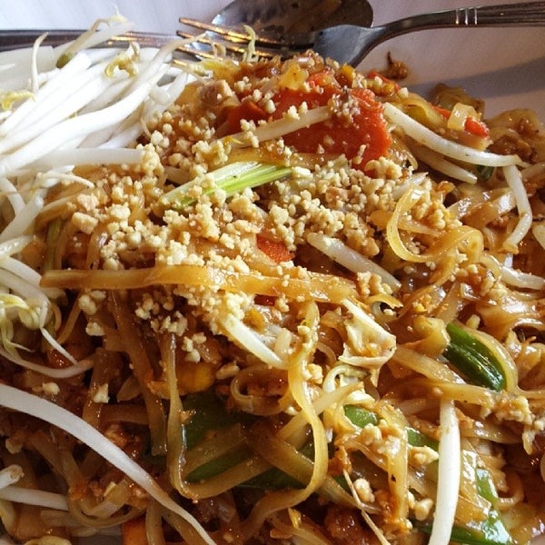 Photo taken at Thai Tanium Restaurant by David K. on 4/16/2014