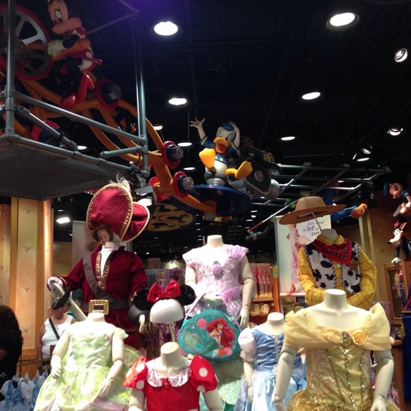 Disney store (Now Closed) Toy Store in Las Vegas