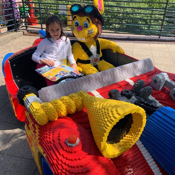 Photo taken at LEGOLAND Windsor Resort by Belén A. on 5/14/2022