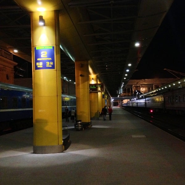 Foto scattata a Чыгуначны вакзал / Minsk Railway Station da Sergey B. il 5/9/2013