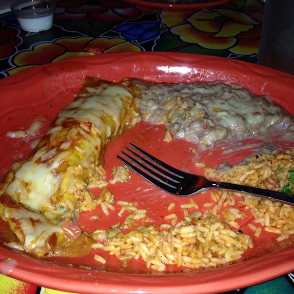 Das Foto wurde bei Hazlo Inc DBA Acapulco Restaurant von Ms.WooMe ❤. am 11/17/2013 aufgenommen