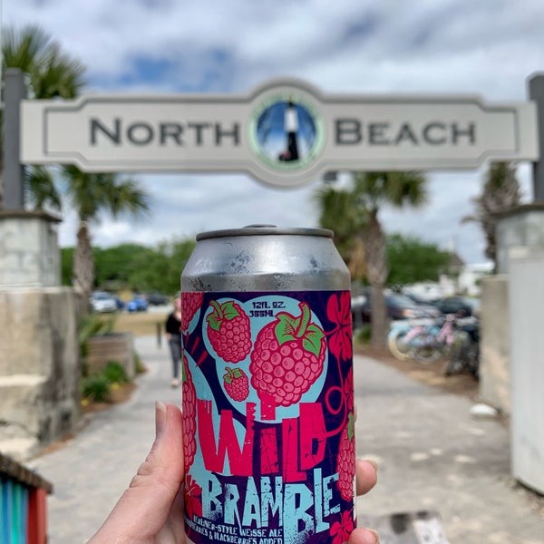 North Beach Bar and Grill American Restaurant in Tybee Island