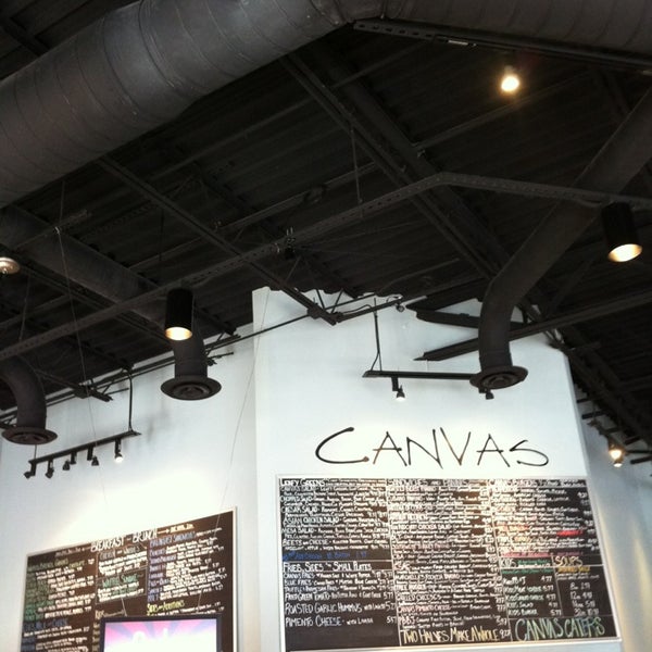 2/9/2013にTim V.がCanvas Cafe and Bakeryで撮った写真