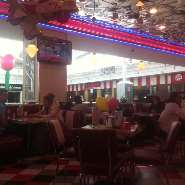 Photo taken at Johnny Rockets by Mark R. on 5/1/2013